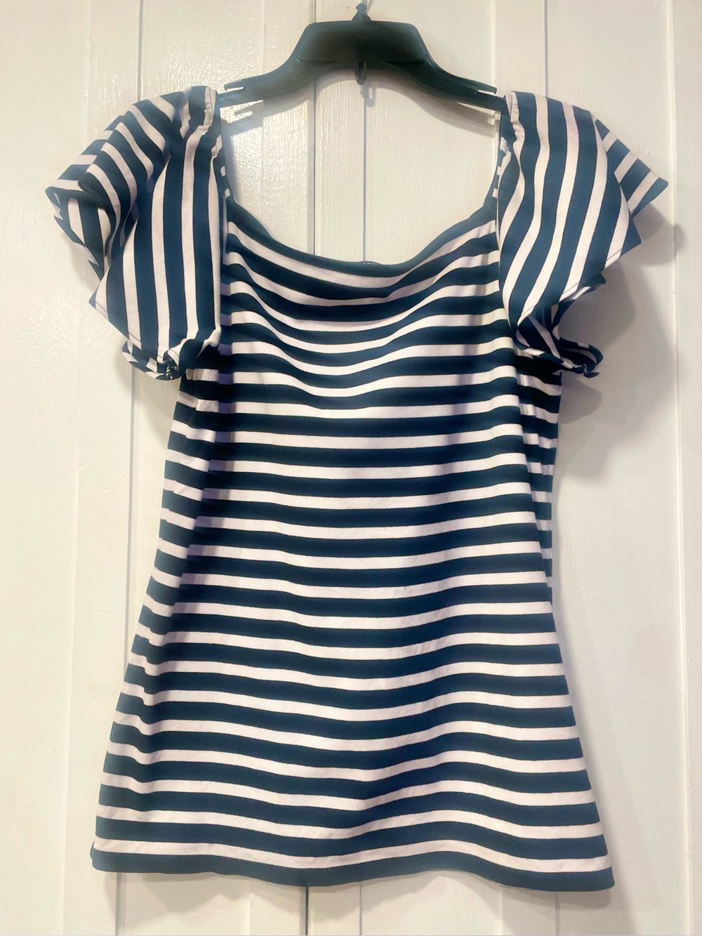 Lauren Ralph Lauren Black White Striped Top Flutter Sleeve Sz. L Runs Smaller - Picture 4 of 6